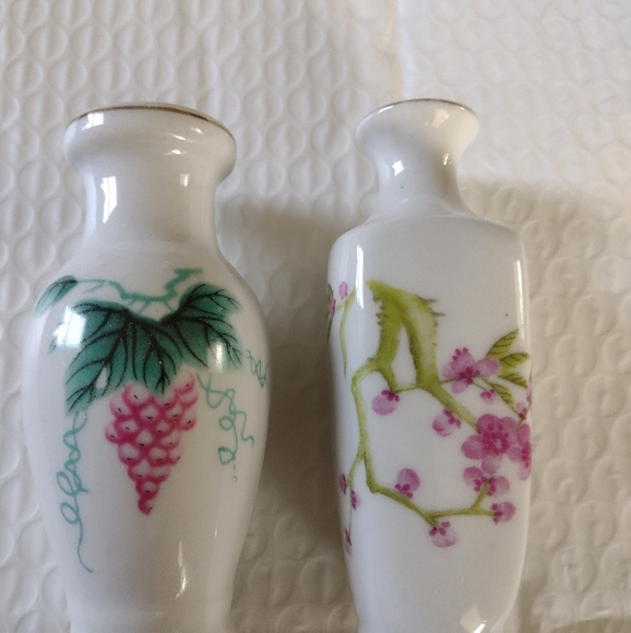 Set of Bud Vases - Picture 2 of 3
